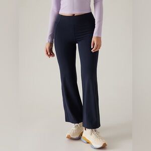 Athleta Delancey Skyline Ankle Flare Pants S Tailored Fit Stretch Office Siren